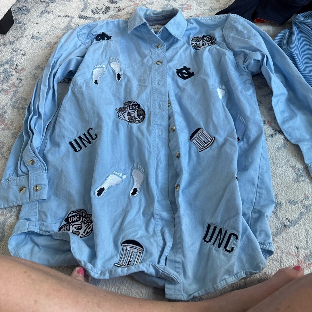 North Carolina UNC Tar Heels Collegiate Collection Long Sleeve Button Up Size S